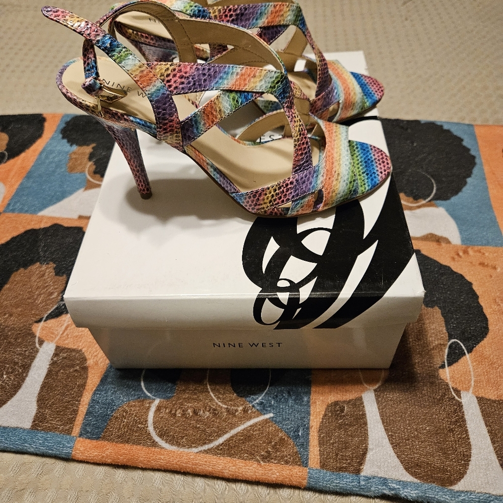 *NWOT*  Nine west high heeled strappy sandals